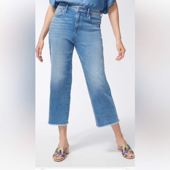 Chico’s High Rise Straight Leg Crop Denim Frayed Hem Size 8 Like NEW - Picture 2 of 8